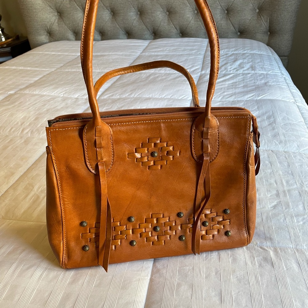 Leather handbag. Never used.